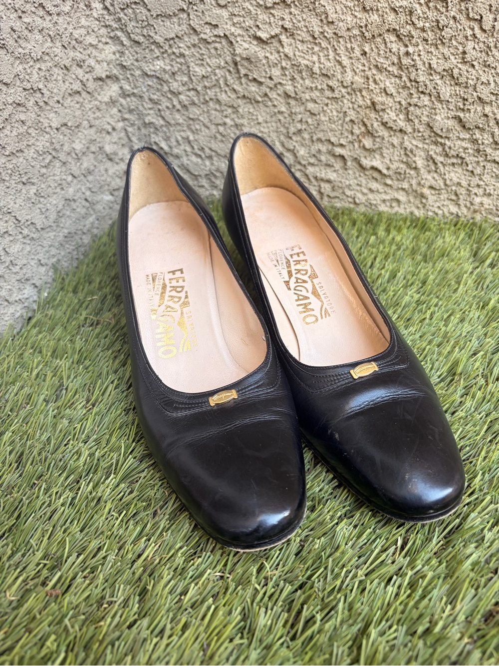 Salvatore Ferragamo Black Leather Low Heel Pumps